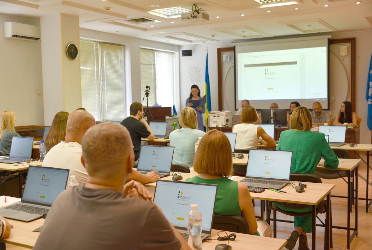 Атестація патентних повірених: проведено другий етап кваліфікаційного екзамену за спеціалізацією діяльності “торговельні марки”